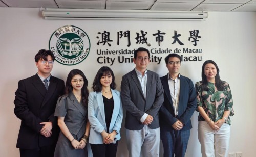 Strengthening University-Enterprise Cooperation to Build a High Ground for Exhibition and Convention...