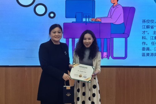 FITM Holds Qualitative Research Lecture to Enhance Students’ Thesis Writing Standards